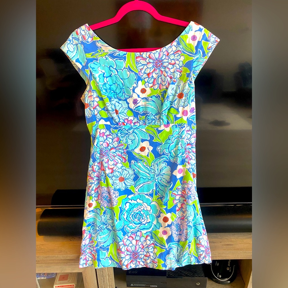 Lilly Pulitzer dress - good used condition - size 6